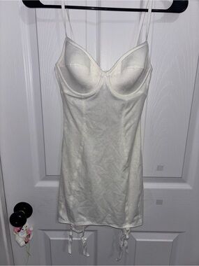 SKIMS Ivory Underwire Slip with Garter Tabs